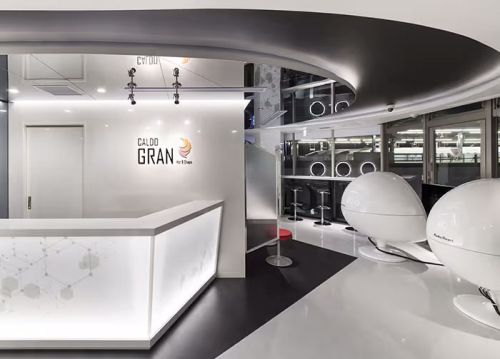 カルドGRAN新横浜店の受付