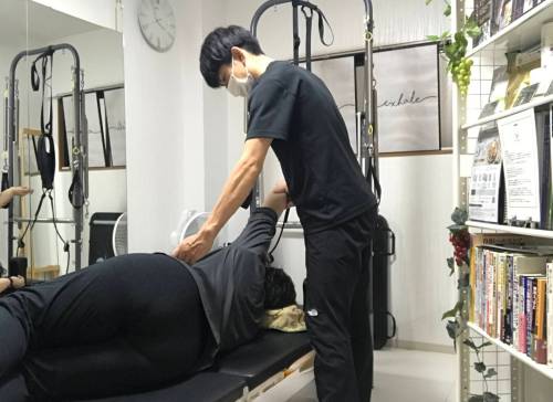 女性の為のマシンピラティス shinsanfit
