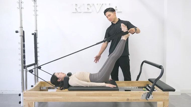 ピラティススタジオREVIA