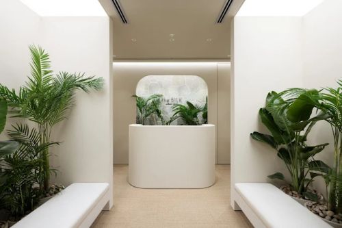 the SILK 吉祥寺店のエントランス