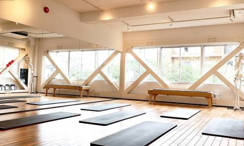 zen placeピラティスのスタジオ